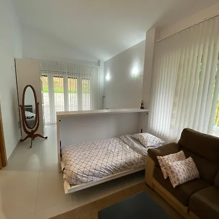Homestay Caserio Ea *